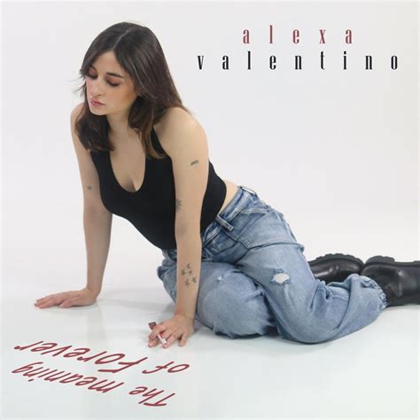 Review Punchline Alexa Valentino