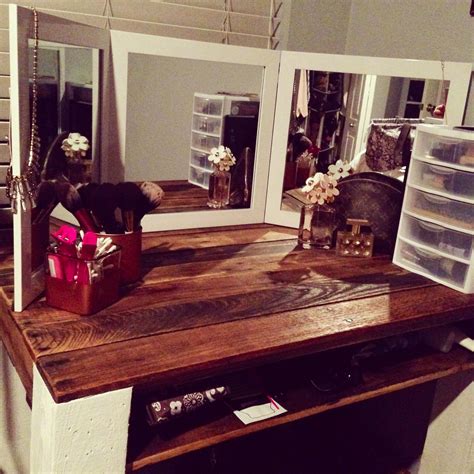 DIY Makeup Vanity 5 00 Mirrors From Target And Pallet Wood Diy