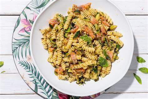 Ricetta Pasta Fredda Salmone E Zucchine Cucchiaio D Argento