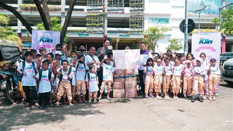 SoKlin Softergent Berbagi Kelembutan Ajak 200 Anak Berani Bermimpi