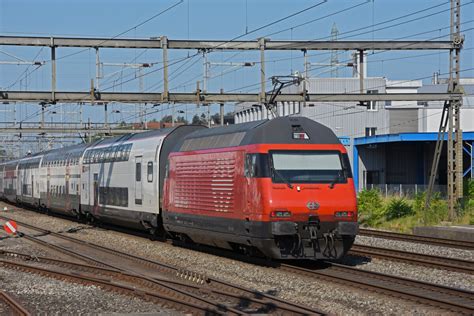 Re Durchf Hrt Den Bahnhof Rupperswil Bahnbilder De