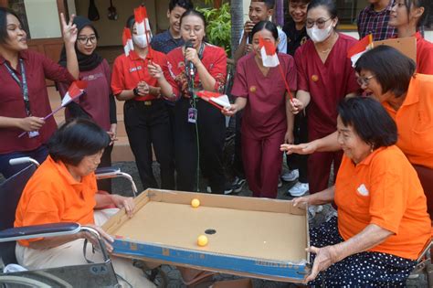 FOTO Keseruan Oma Opa Ikuti Lomba Agustusan Di Panti Wreda Pengayoman