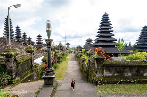 Pemandangan Kompleks Pura Besakih Di Bali Indonesia Foto Stok Unduh