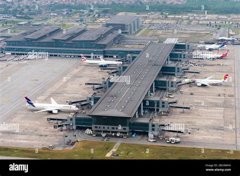 Guarulhos Airport Aerial View Hi Res Stock Photography And Images Alamy