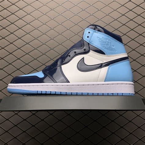 Air Jordan 1 Retro High Blue Chill 01 1