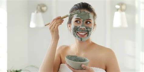 4 Cara Membuat Masker Alami Mudah Dan Sederhana Untuk Memutihkan Wajah