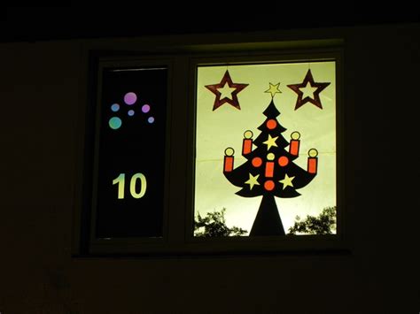 Lebendiger Adventskalender Am Neburg Tipps Zur Fenstergestaltung