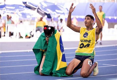 Radicada Em Prudente Atleta Jerusa Geber Ao Lado Do Prudentino