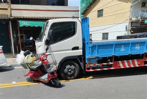 彰化電動代步車車禍 82歲老翁慘死貨車輪下 社會 自由時報電子報