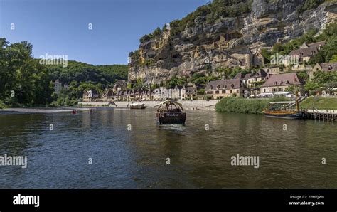 France, Dordogne, Black Perigord, La Roque-Gageac, town of La Roque-Gageac, (aerial view Stock ...