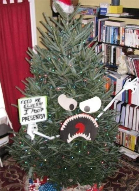 10 Funny Christmas Tree Decorating Decoomo