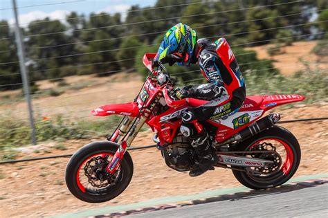 El Mundialista Diogo Moreira M S L Der Del Nacional De Supermoto