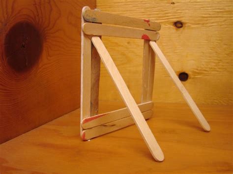 Frame With A Stand Popsicle Stick Picture Frame Picture Frame Crafts