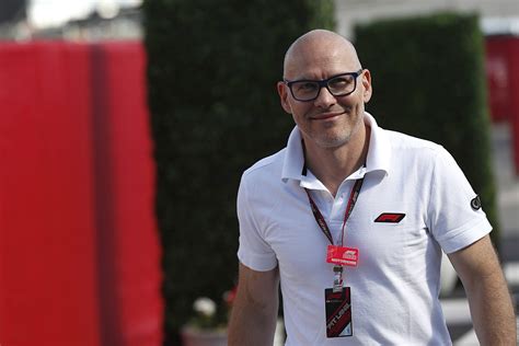 F1 Villeneuve D Opini O Pol Mica Sobre Red Bull E Teto De Gastos