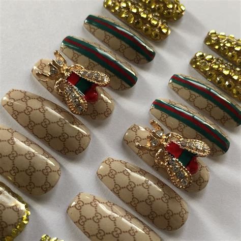 Pin By Pinky Lafata On Nails Gucci Nails Long Nail Designs Cool