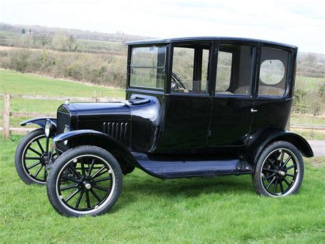 Ford Model T Center Door Sedan Vercity