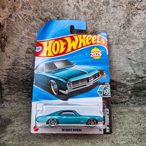 Jual Hot Wheels 66 Buick Riviera Shopee Indonesia