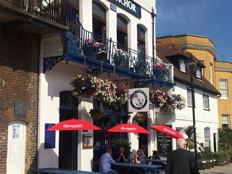 Blue Anchor Pub A Riverside Gem In Hammersmith