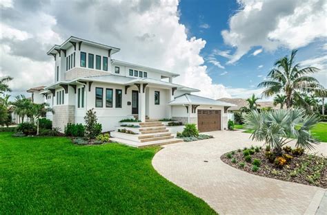 Bayway Isles - Neighborhood Homes For Sale | St Petersburg FL Real Estate