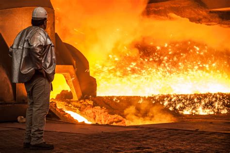 Stahlindustrie Ig Metall Will Vier Tage Woche Bei Vollem Lohnausgleich