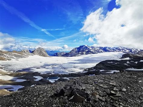 Plain Morte Gletscher CH Wandern