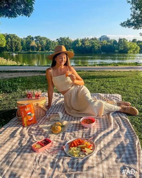 25 Super Cute Picnic Outfit Ideas You’ll Want to Copy in 2024