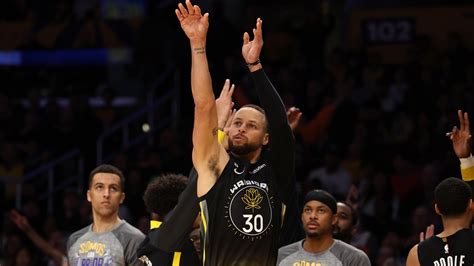 Steph Curry 3 Pointer Deemed Good By Warriors Bench Before He Shot It Nbc Sports Bay Area