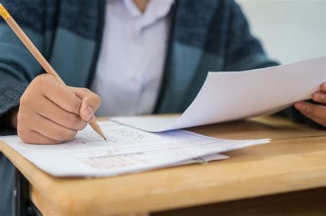 꿈의 직장 금융공기업 일제히 필기시험한은 경쟁률 29대1 한국경제