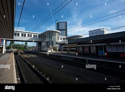 Wolverhampton railway station hi-res stock photography and images - Alamy