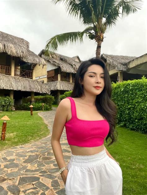 Hot Girl Dao K O V Thanh Qu Nh Nhan S C V Cu C S Ng Thay I Th N O Sau G N N M