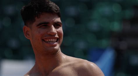 Shirtless Carlos Alcaraz Shows Off Fresh Cut In Sizzling Practice