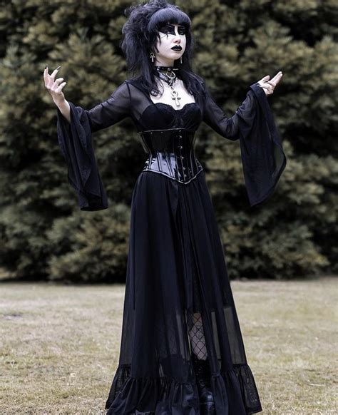 Pin By Isa Fonseca On Goth Gothic Outfits Goth Dress Goth Outfit Ideas