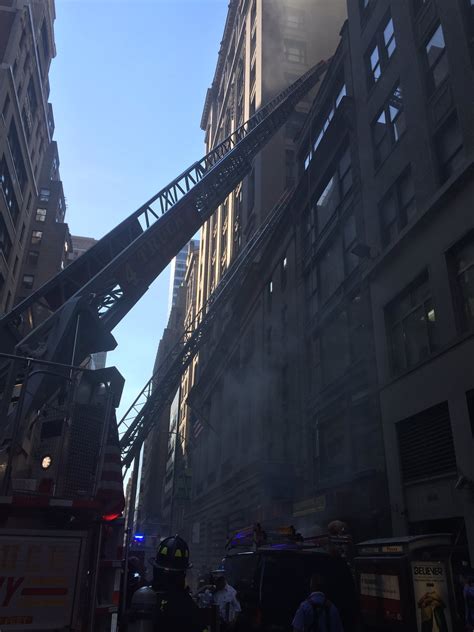 Fdny On Twitter Fdny Members Are On Scene Of A 4 Alarm Fire 21 W 39