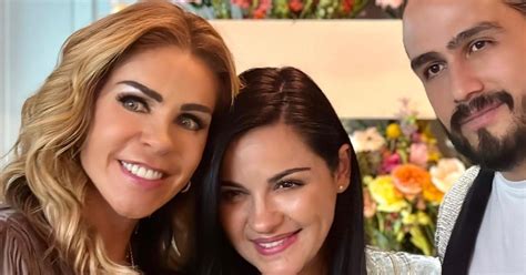 As Fue El Baby Shower Que Roc O S Nchez Azuara Le Organiz A Maite Perroni