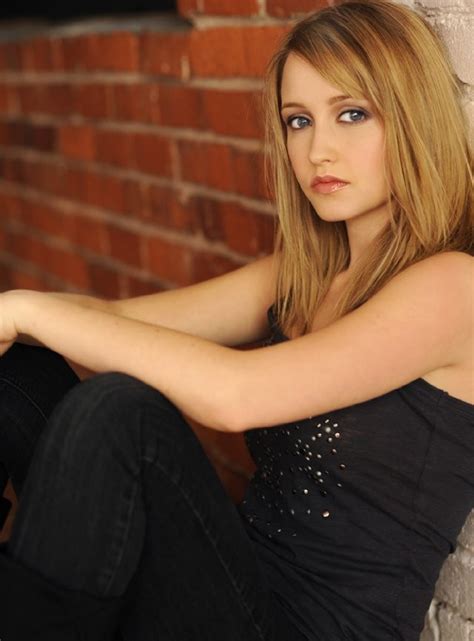 Emily Tennant Nude And Sexy Photos The Fappening