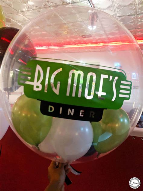 Big Moe's Diner - The Green Menu! - Halal Food Gastronomy