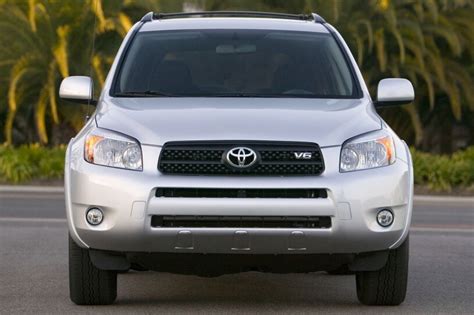 2007 Toyota RAV4 Pictures - 128 Photos | Edmunds