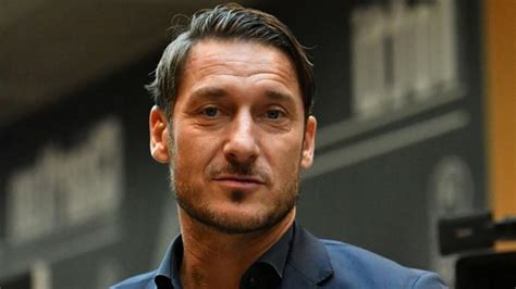 Francesco Totti Scopre Il Documentario Shock Di Ilary Blasi La Sua