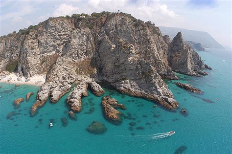 Hotel A Capo Vaticano Calabria Quattro Stelle Sul Mare