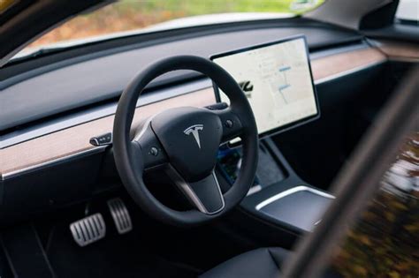 Tesla Model Test Erfahrungen Bewertungen Zur E Limousine