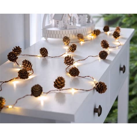 Creative Fall Pinecone Decorations Youll Love Digsdigs