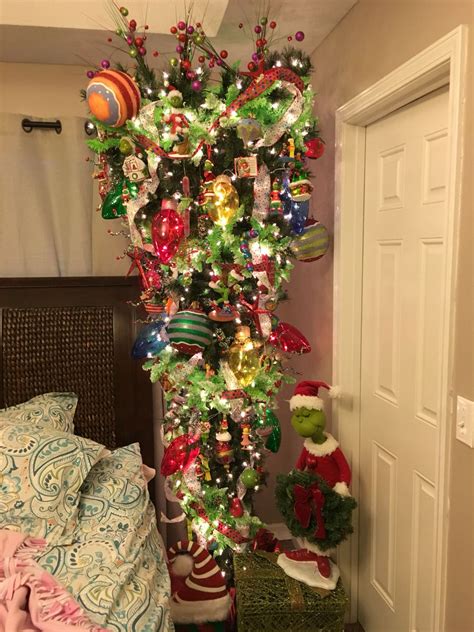 10 Grinch Upside Down Christmas Tree Decoomo