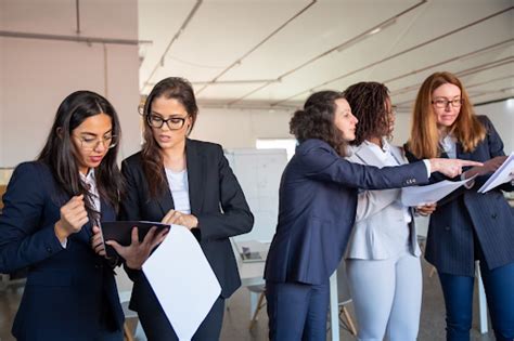 Las Claves Esenciales Para Diseñar Programas De Desarrollo En El Liderazgo Femenino Femenino