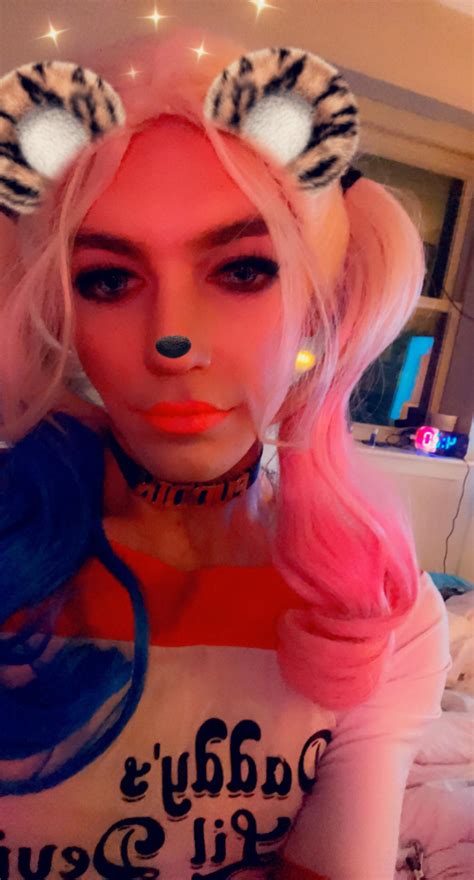 My Best Friend Likes Harley Quinn And Wants To Fuck Me Hope He Likes