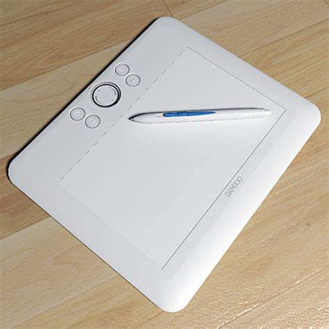 Wacom Bamboo Fun中型图形输入板3d模型 Turbosquid 610097