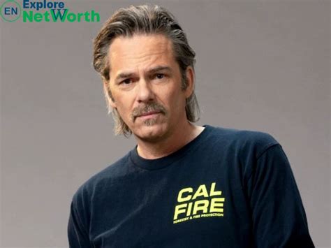 Billy Burke Net Worth 2023 Salary Source Of Income Early Life