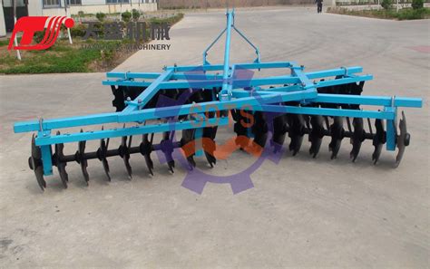 Agricultural Machinery Tractor Disc Harrow Farm Machine Opposed Light