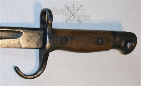 P1907 British Hooked Quillon Bayonet. WW1 | Bygone Blades