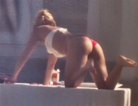 Shakira Nude Leaked Pics Sex Porn Videos Celebrity Jihad