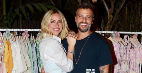 Giovanna Ewbank Posta Cliques Raros Bruno Gagliasso E Se Declara